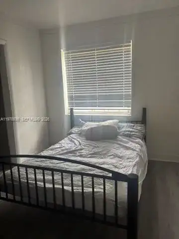 850 NW 84th St, Miami FL 33150 photo 5