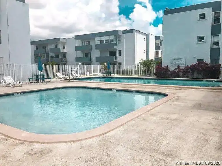 1800 SW 25th St # 2109, Miami FL 33133 photo 4