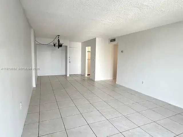 9360 Fontainebleau Blvd # 406, Miami FL 33172 photo 4