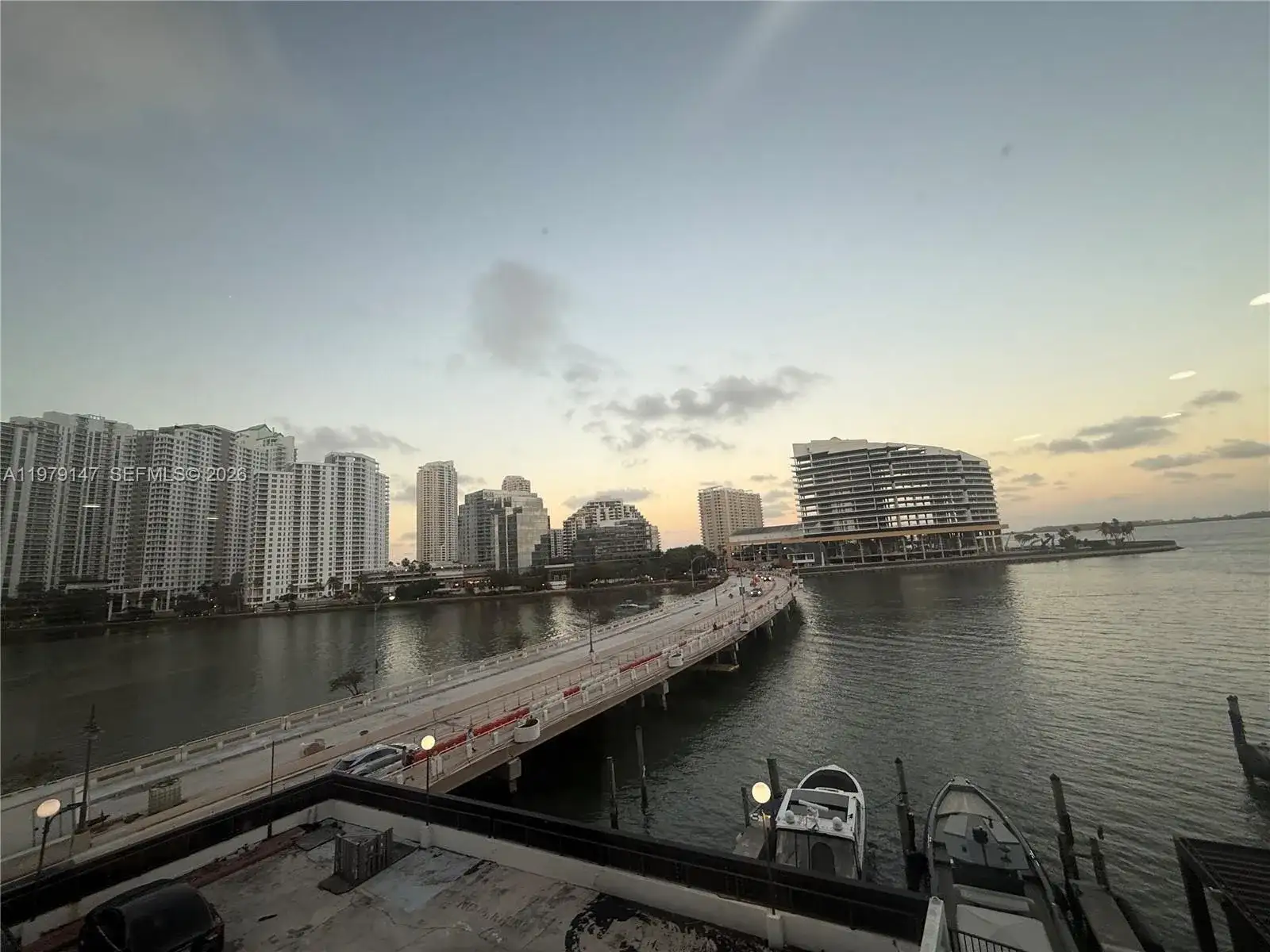 801 Brickell Bay Dr # 470, Miami FL 33131 photo 2