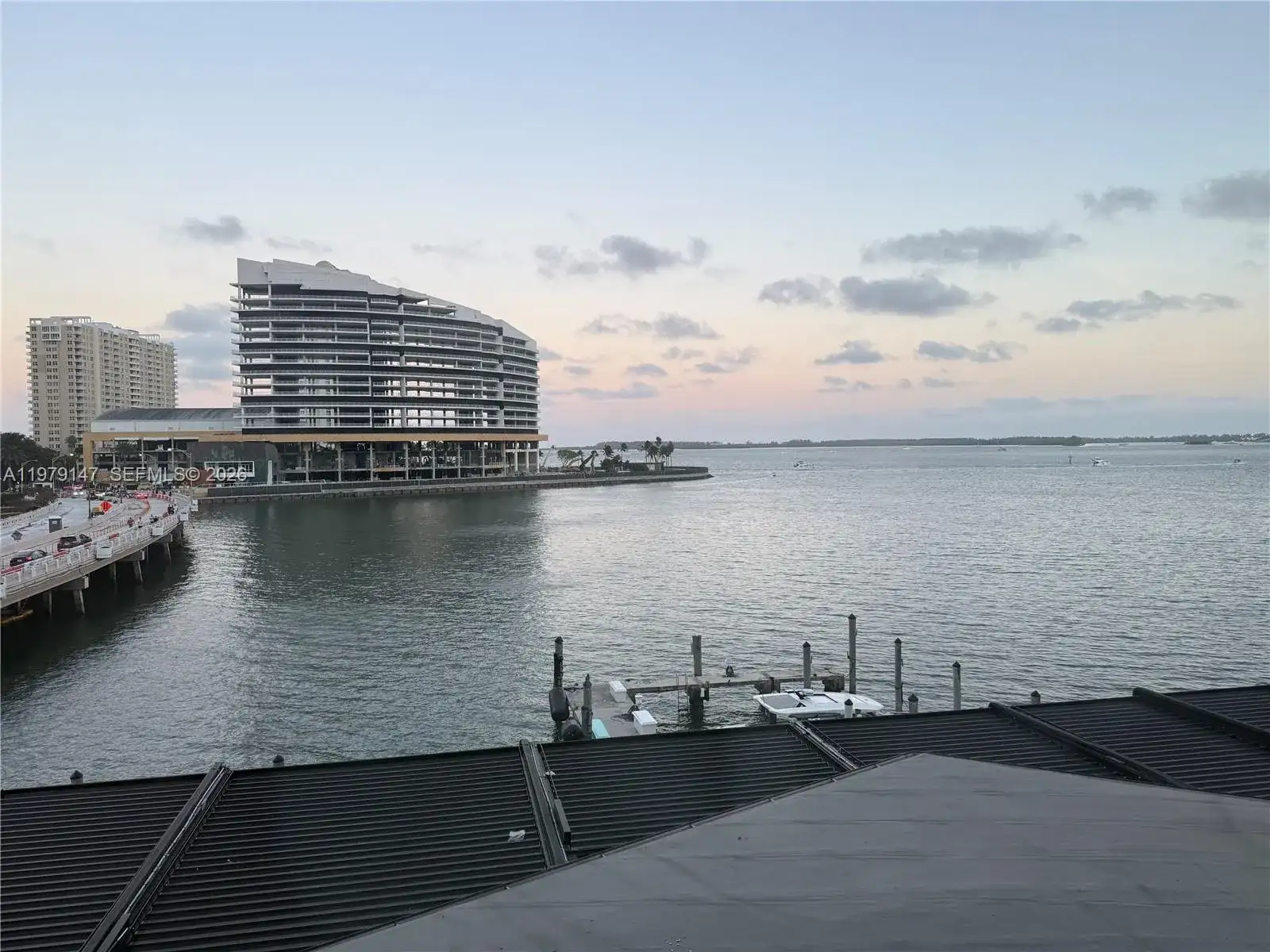 801 Brickell Bay Dr # 470, Miami FL 33131 photo 3