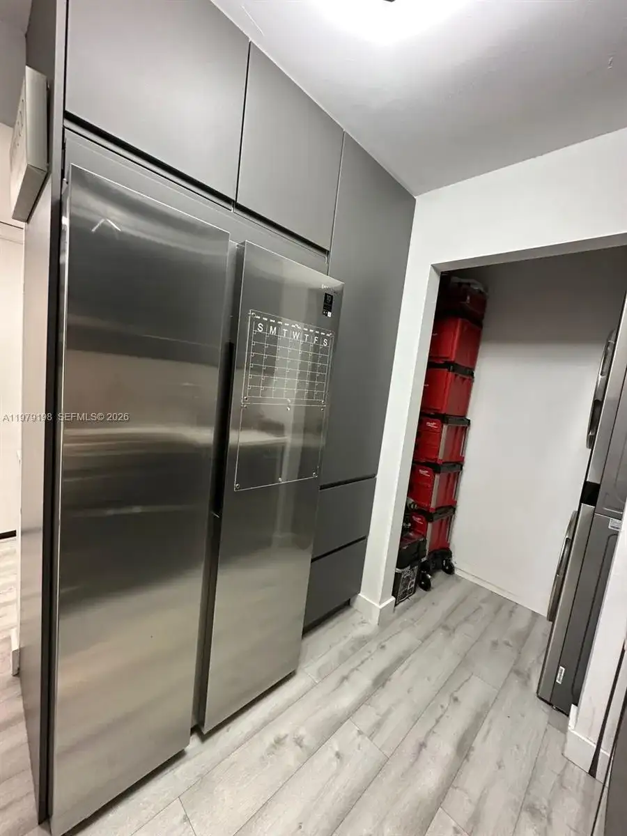 931 NE 199th St # 22, Miami FL 33179 photo 3
