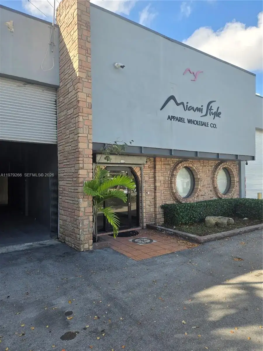 7480 NW 52nd St, Miami FL 33166 photo 3