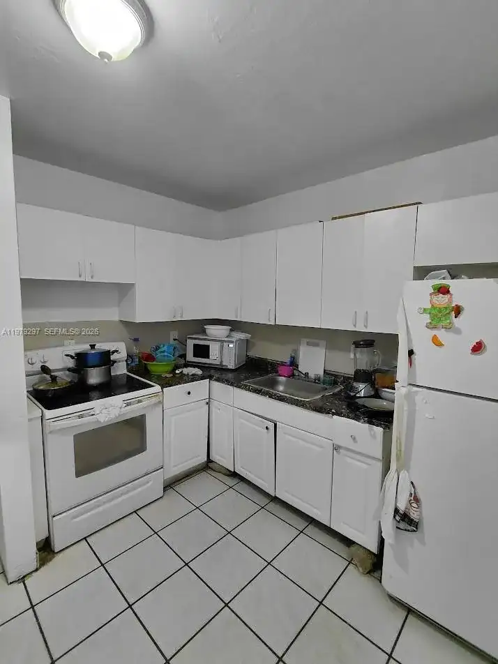 1262 NW 46th St, Miami FL 33142 photo 5