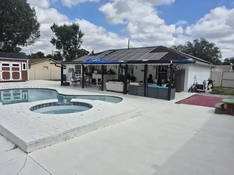 8016 APACHE LN, Lakeland FL 33810 photo 2