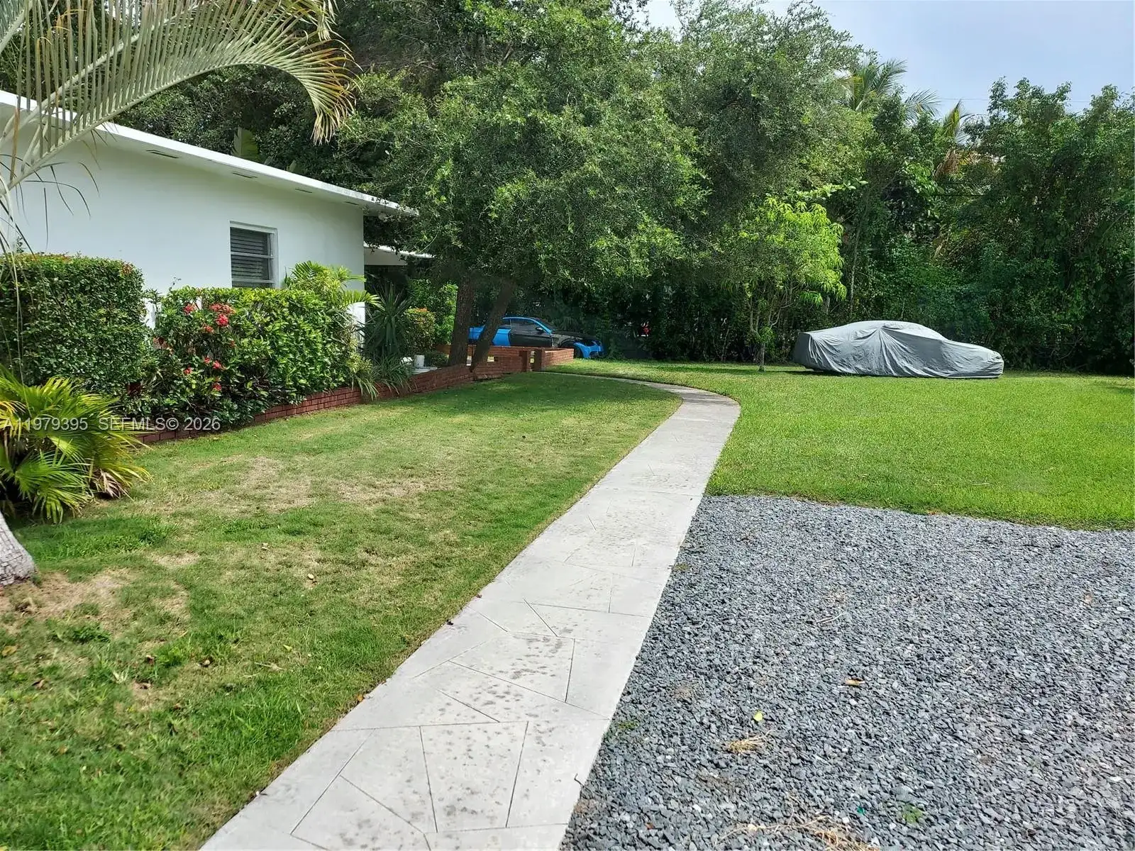 6969 SW 82nd Ct, Miami FL 33143 photo 3
