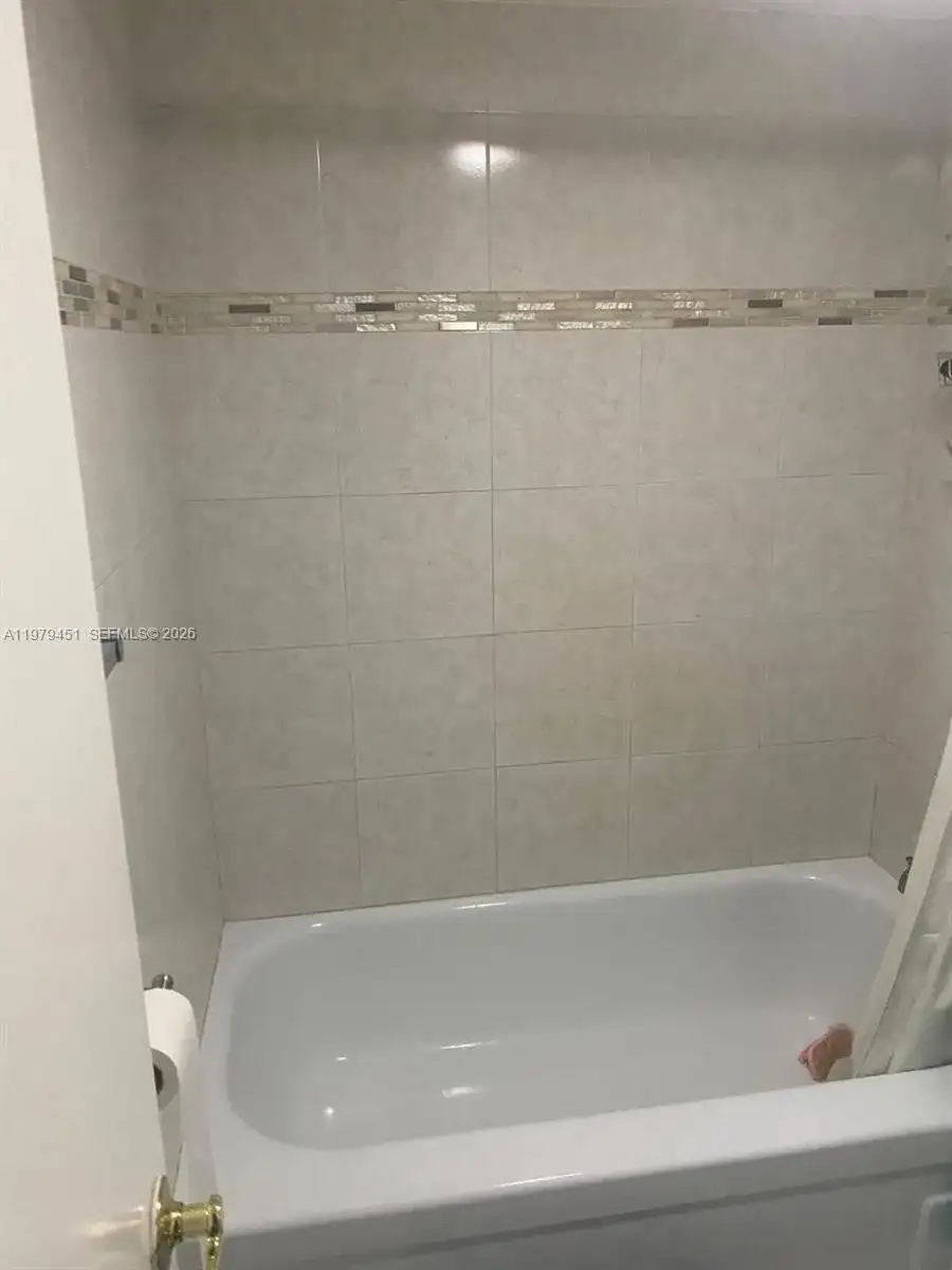 6010 S Falls Cir Dr # 222, Lauderhill FL 33319 photo 5