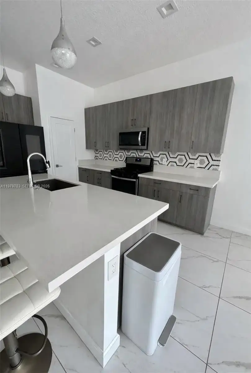 4980 Whispering Way, Dania Beach FL 33312 photo 4
