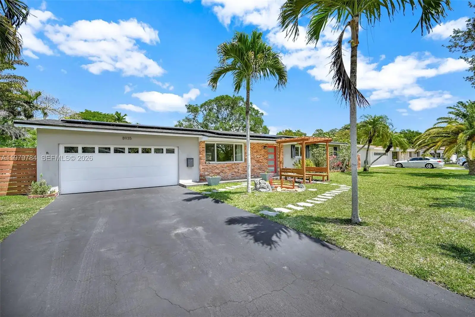 8935 SW 186th Ter, Cutler Bay FL 33157 photo 2