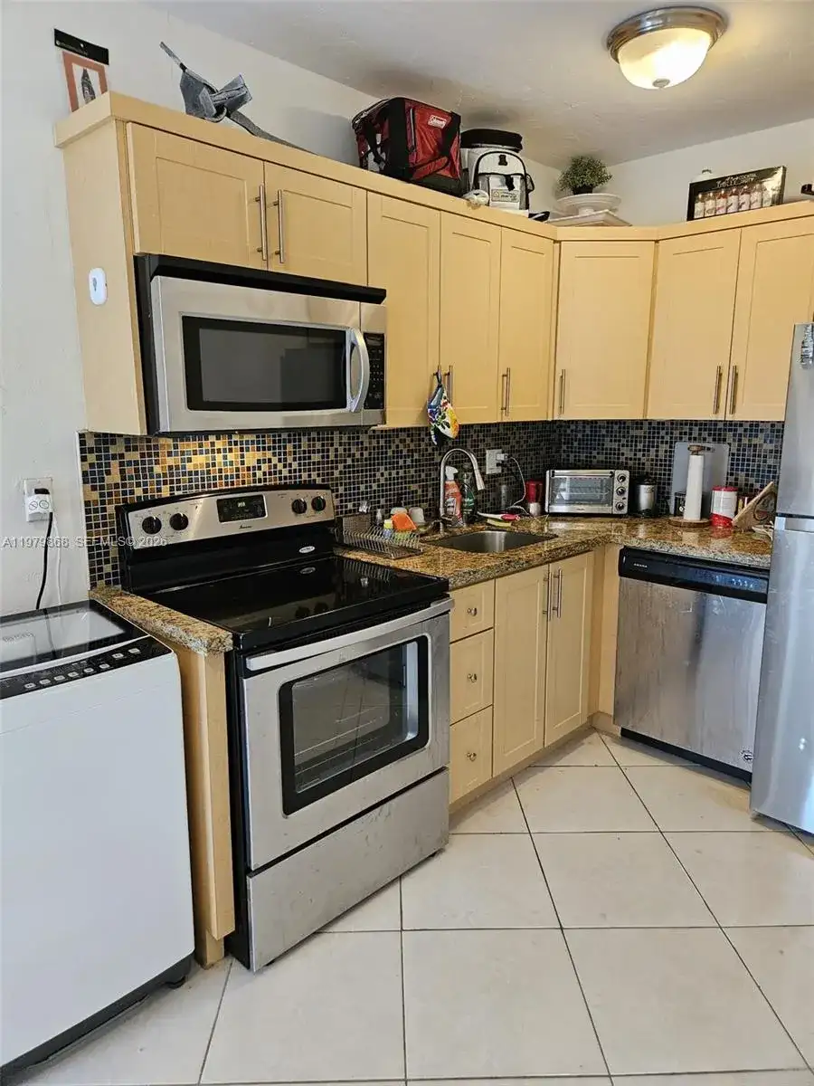7400 Harding Ave # 22, Miami Beach FL 33141 photo 3