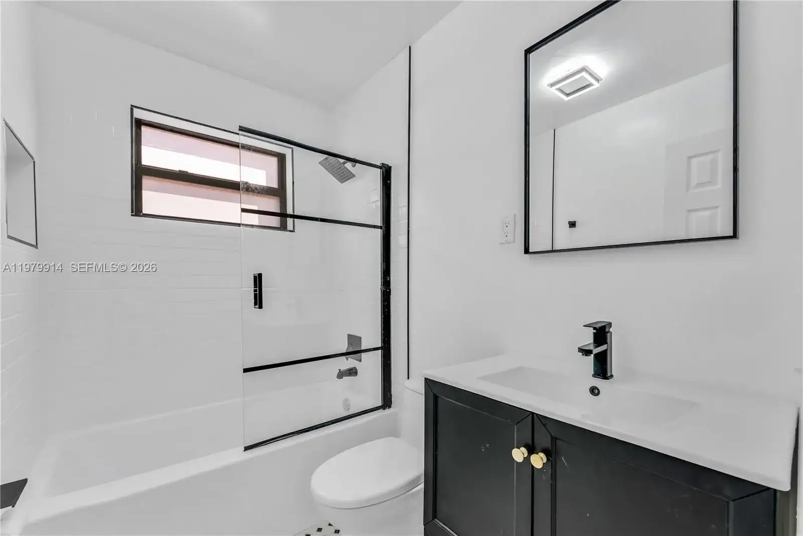 3040 NW 96th St, Miami FL 33147 photo 3