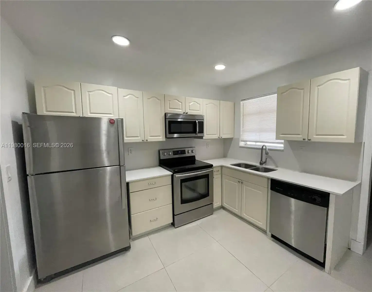 930 Benevento Ave # 930, Coral Gables FL 33146 photo 4