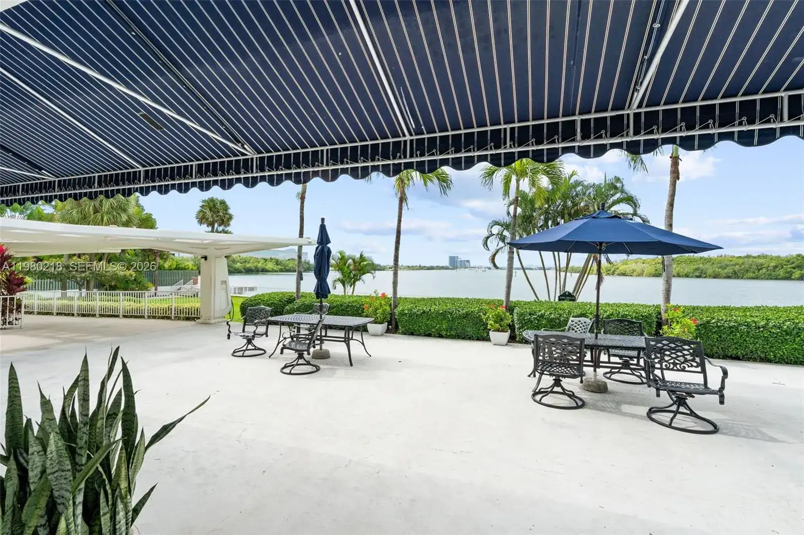 500 Bayview Dr # 325, Sunny Isles Beach FL 33160 photo 4