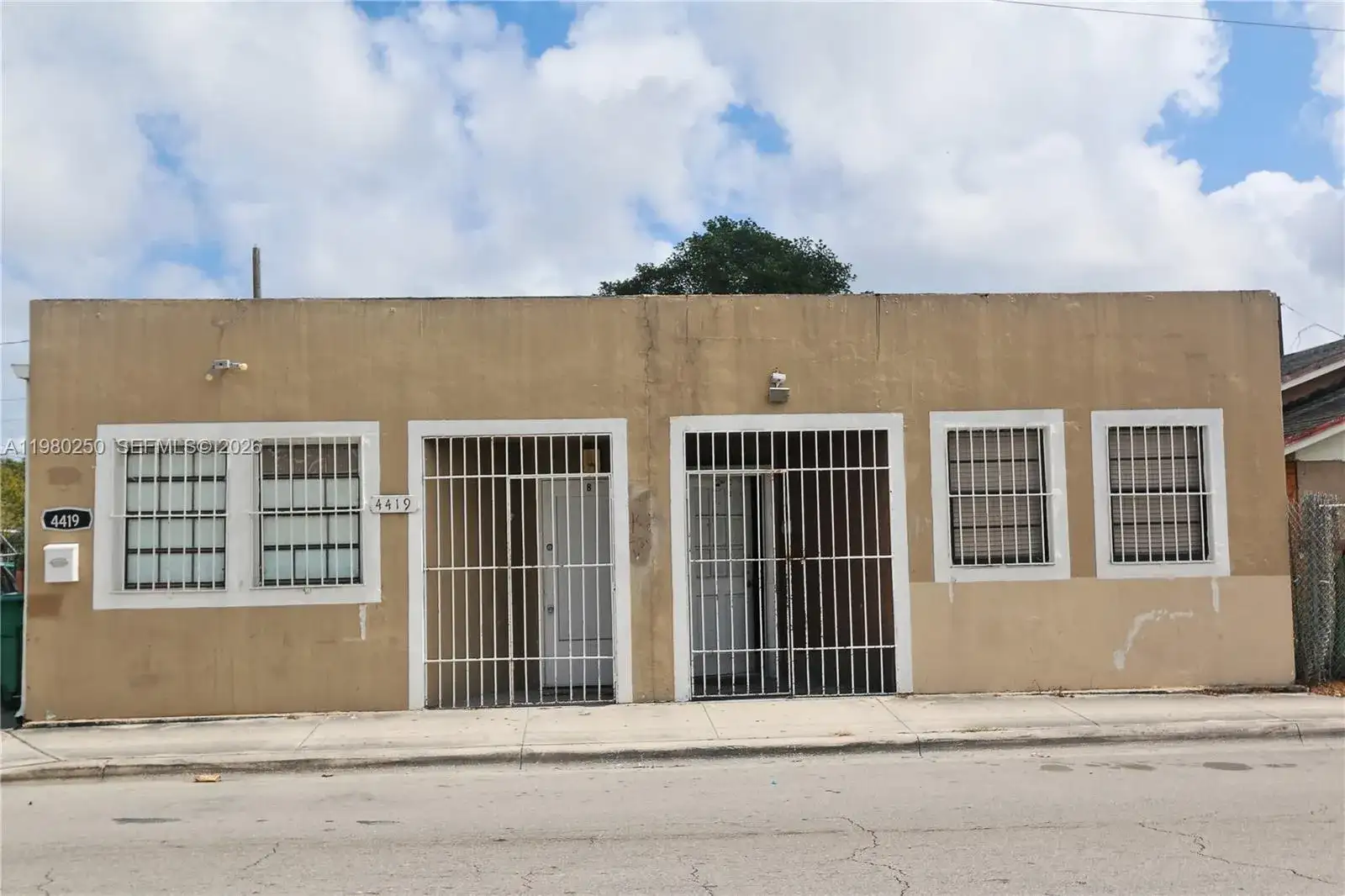4419 NW 17th Ave, Miami FL 33142 photo 3