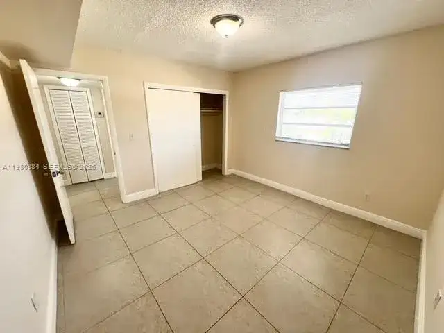 685 NE 85th St # 8, Miami FL 33138 photo 4
