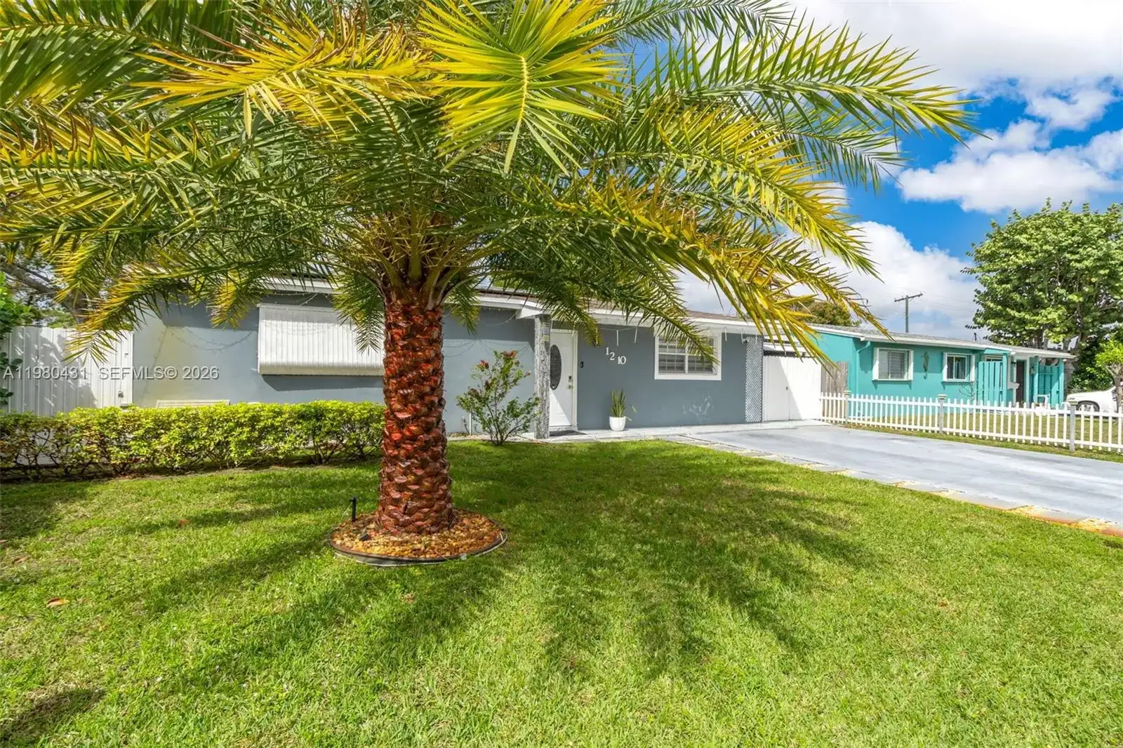 1210 N 71st Ave, Hollywood FL 33024 photo 3