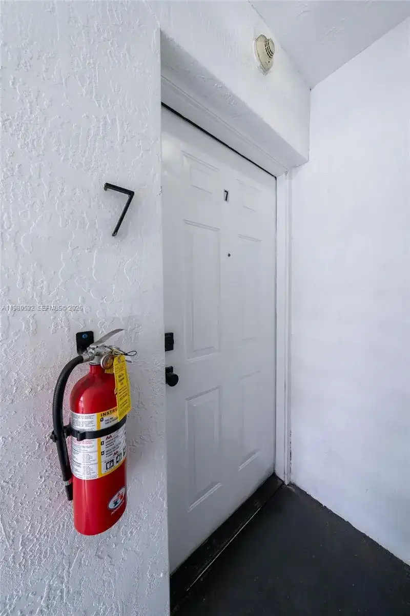 3417 NW 22nd Ave # 7, Miami FL 33142 photo 2
