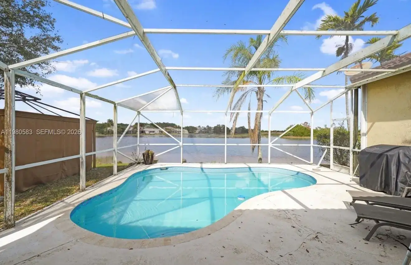 1400 Meadows Blvd # 0, Weston FL 33327 photo 4