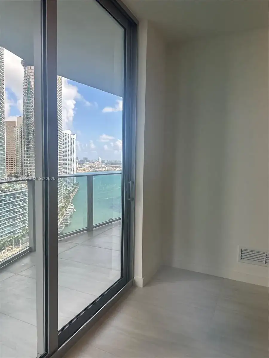 77 SE 5th st # 2506, Miami FL 33131 photo 4