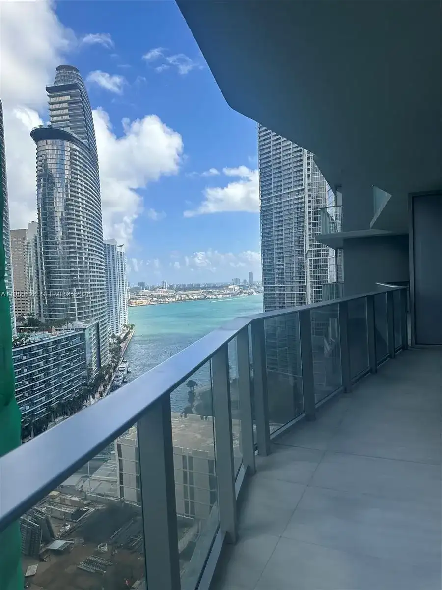 77 SE 5th st # 2506, Miami FL 33131 photo 5