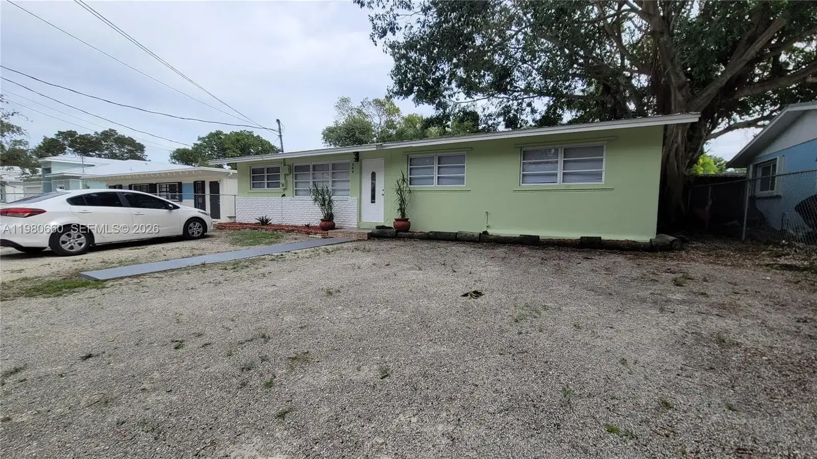 664 Colson Dr, Key Largo FL 33037 photo 2