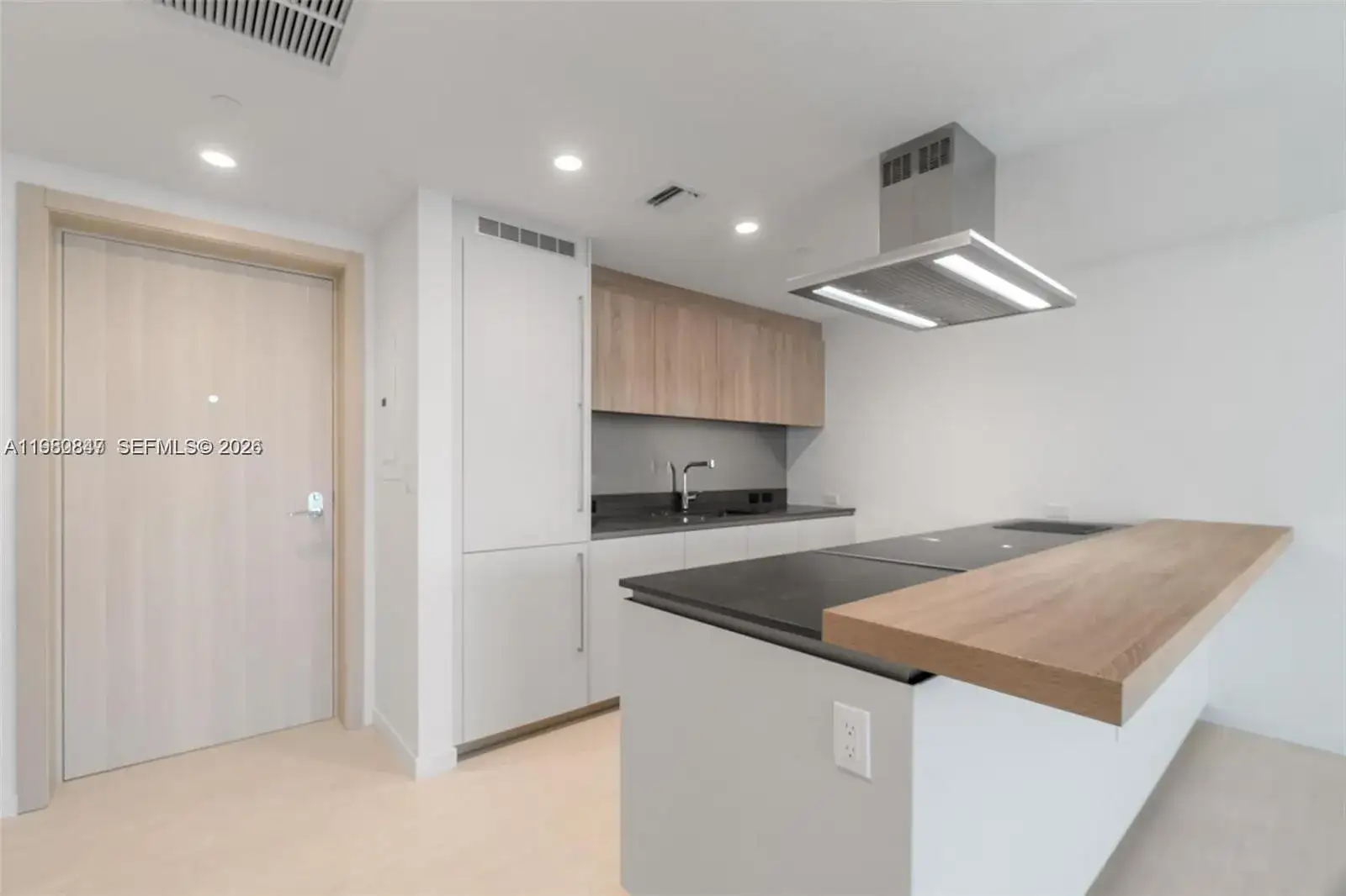 1000 Brickell Plz # 3310, Miami FL 33131 photo 3