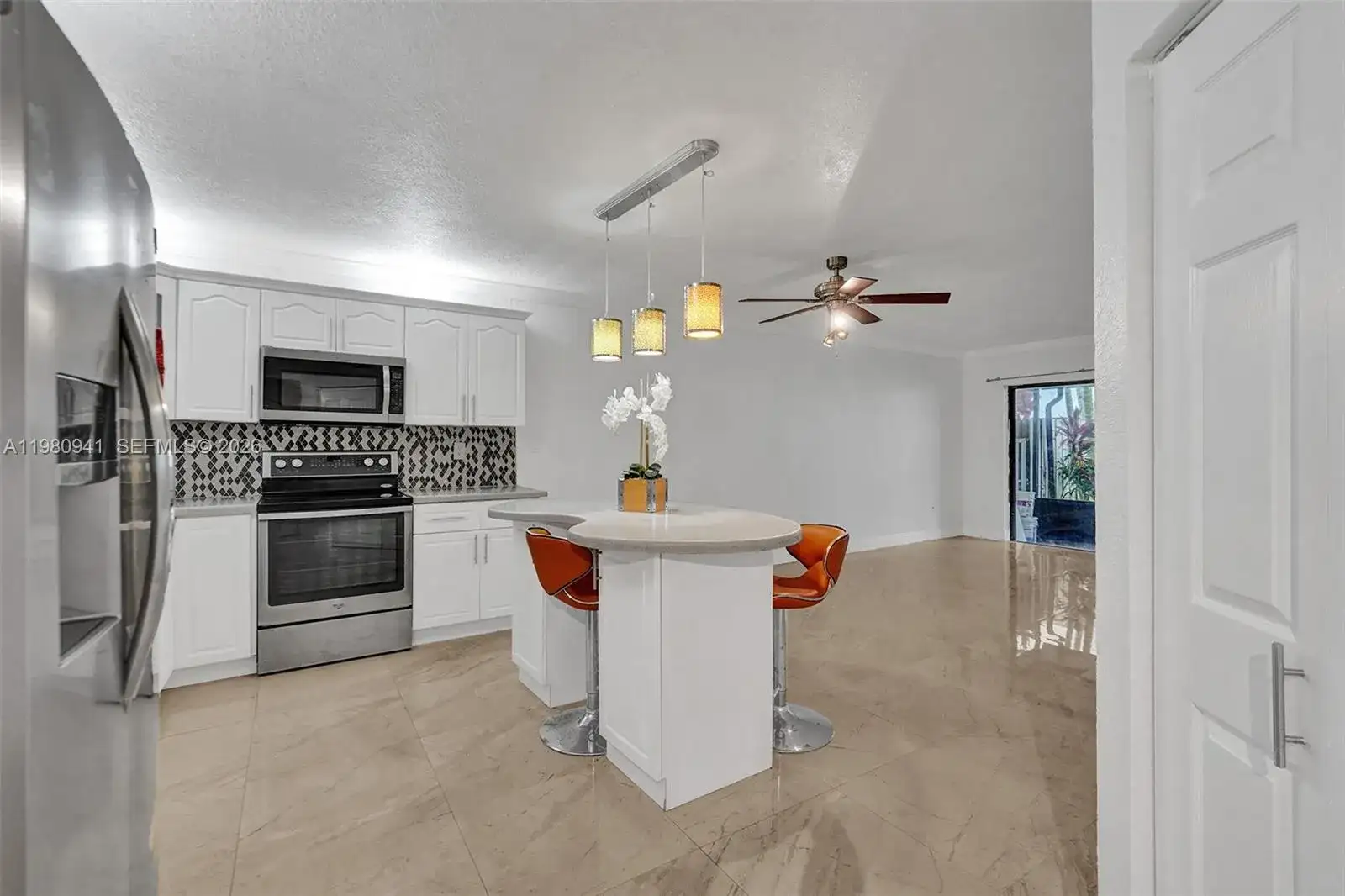 21300 San Simeon Way # P6, Miami FL 33179 photo 2