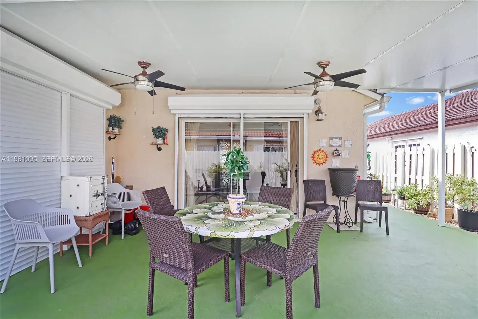 8070 SW 157th Pl, Miami FL 33193 photo 2