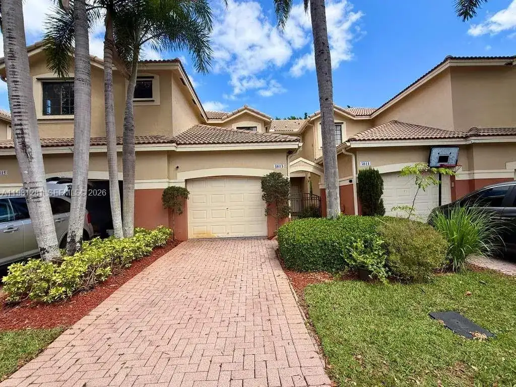 3813 Tree Top Dr, Weston FL 33332 photo 2