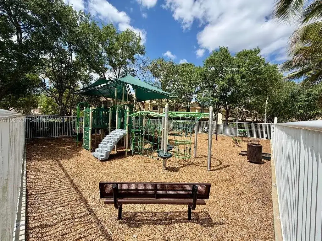 3813 Tree Top Dr, Weston FL 33332 photo 5