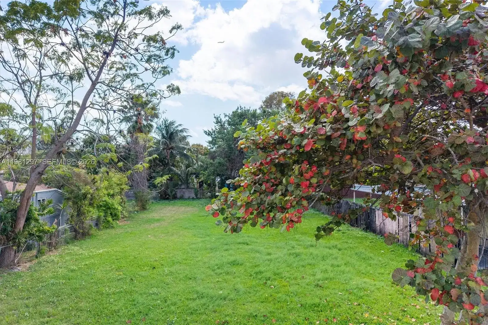 1922 NW 33rd St, Miami FL 33142 photo 2