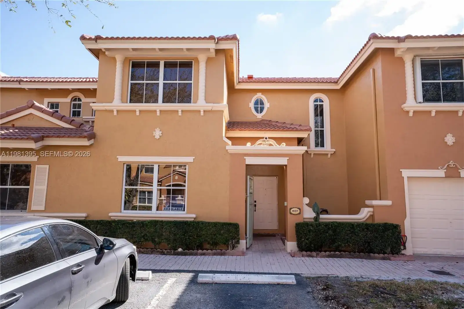 8520 NW 139th Ter # 1607, Miami Lakes FL 33016 photo 2