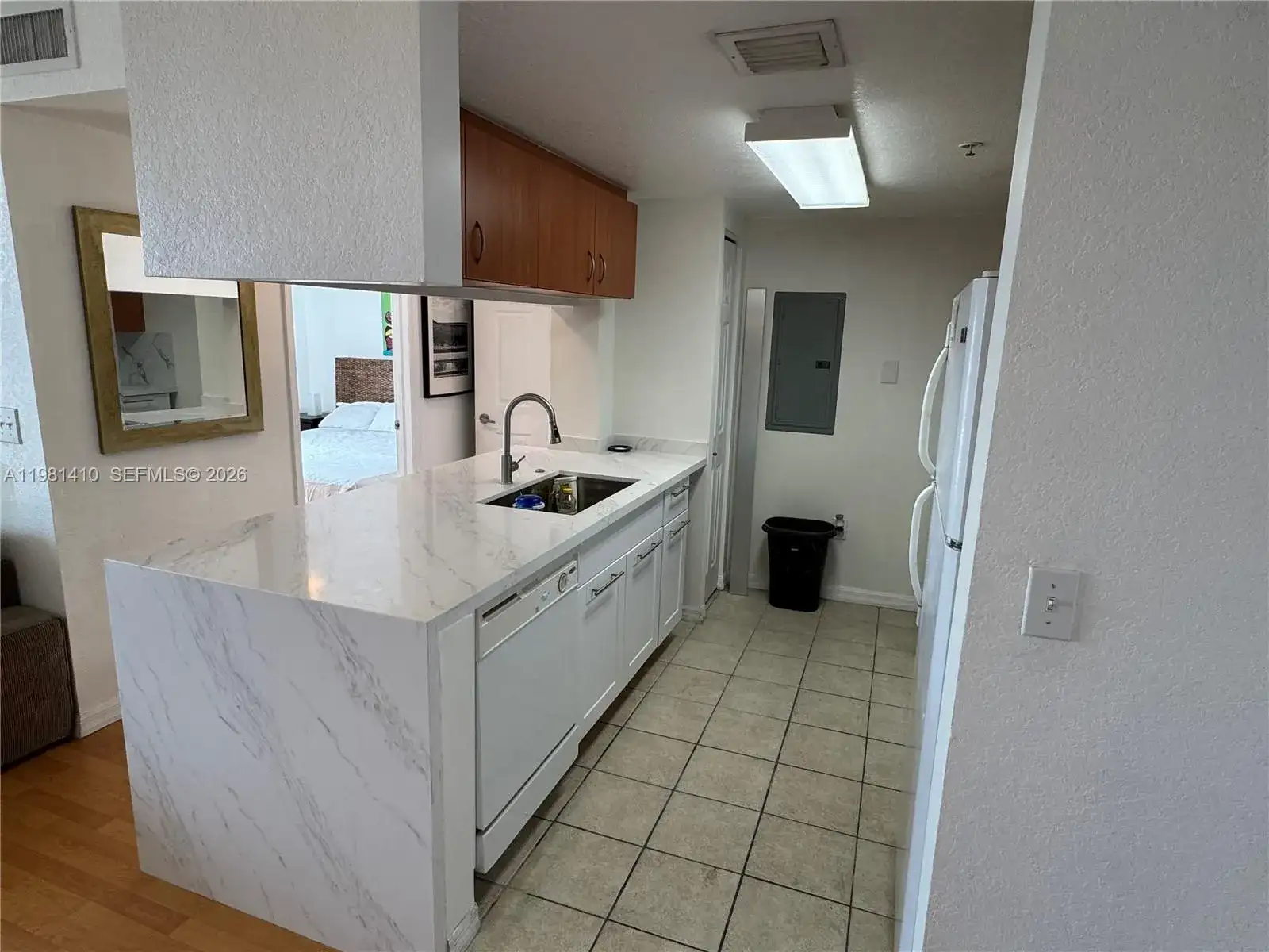 816 NW 11th St # 1108, Miami FL 33136 photo 3