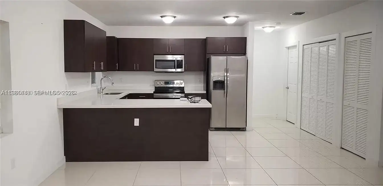 2285 NW 91 ST, Miami FL 33147 photo 4