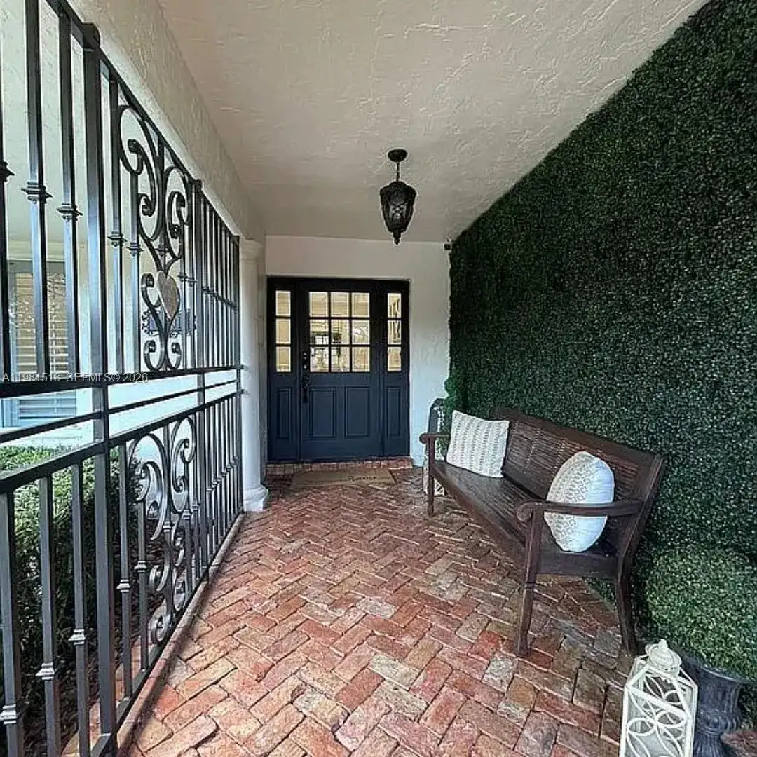 8801 SW 124th St, Miami FL 33176 photo 2