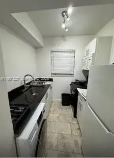1526 Pennsylvania Ave # 15, Miami Beach FL 33139 photo 5