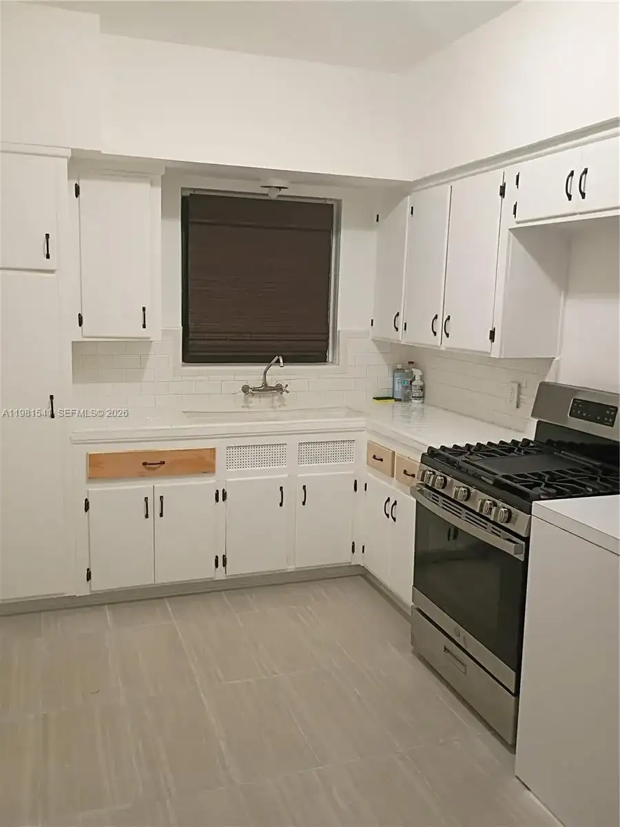 235 83rd St # 4, Miami Beach FL 33141 photo 4