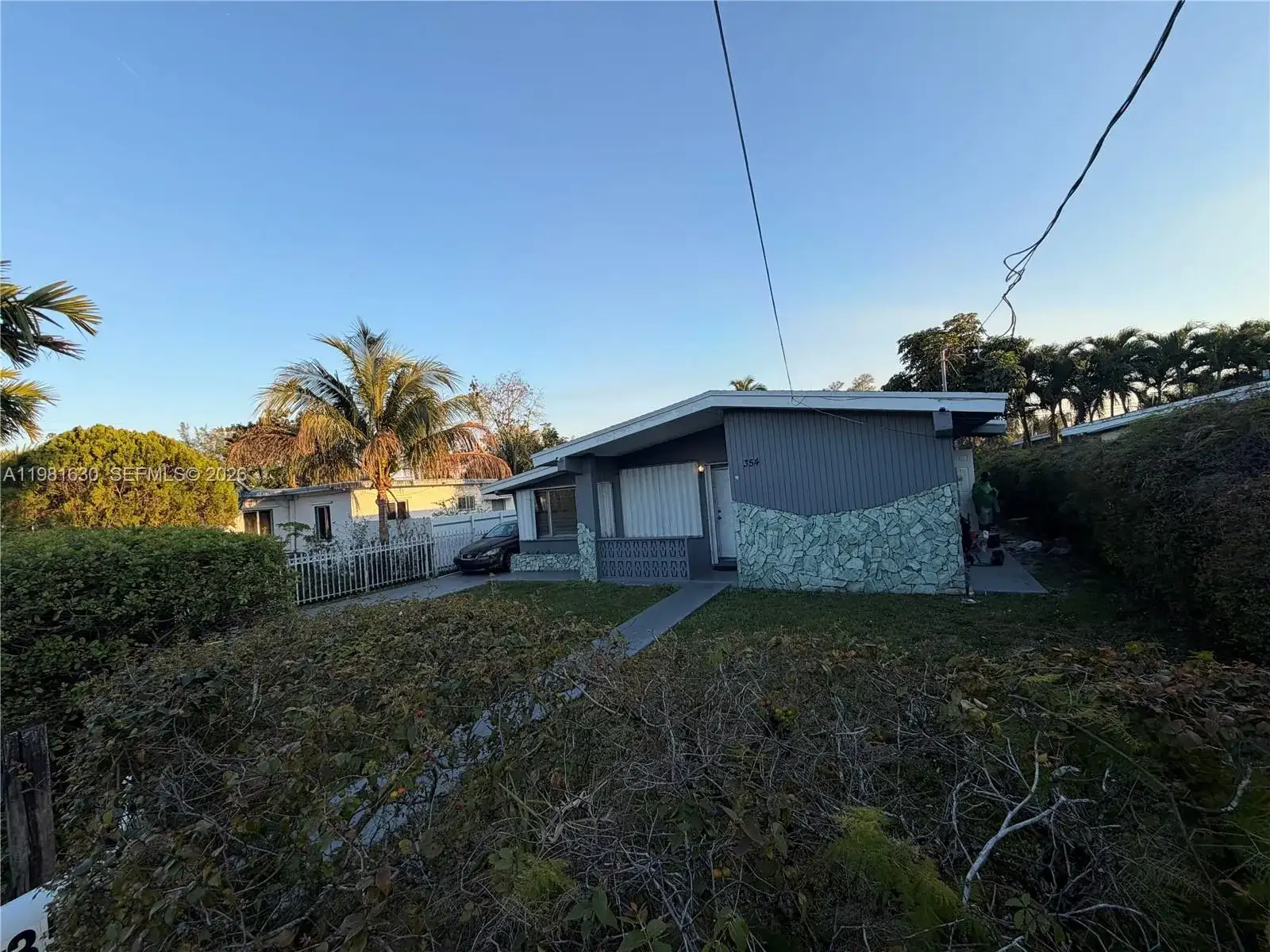 354 NE 173rd St, North Miami Beach FL 33162 photo 2