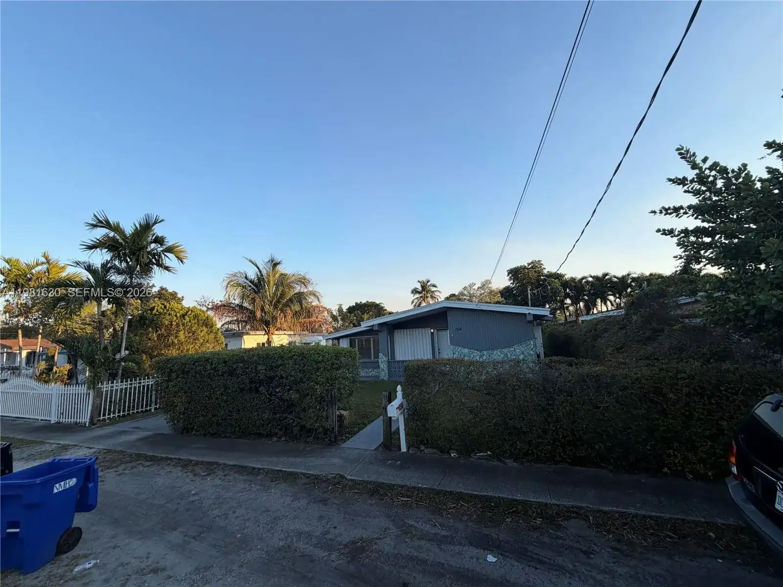 354 NE 173rd St, North Miami Beach FL 33162 photo 3