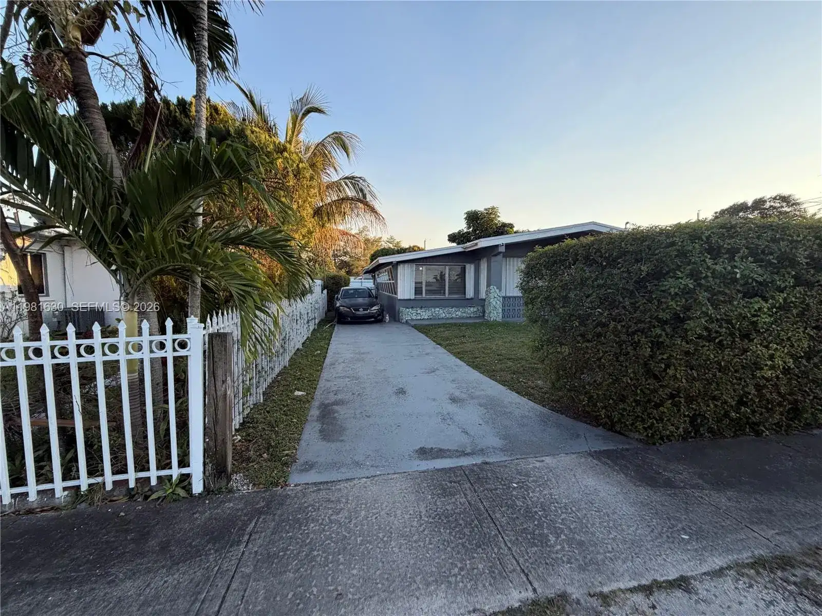 354 NE 173rd St, North Miami Beach FL 33162 photo 4
