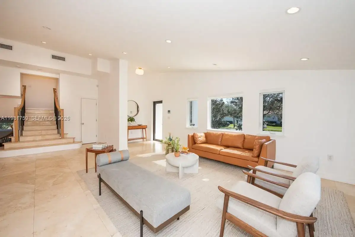 717 Benevento Ave, Coral Gables FL 33146 photo 3