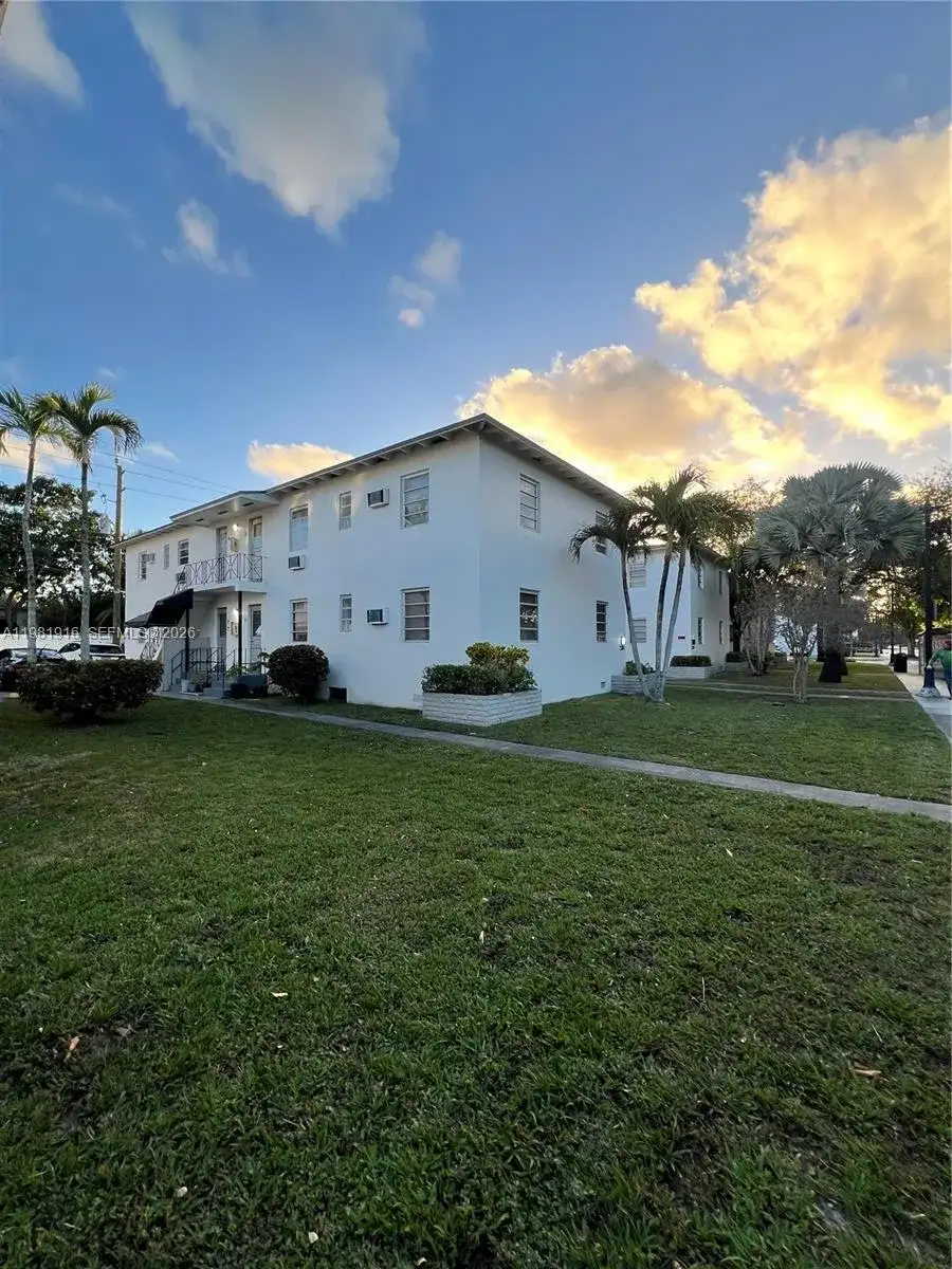 2390 SW 22nd St # 4, Miami FL 33145 photo 2