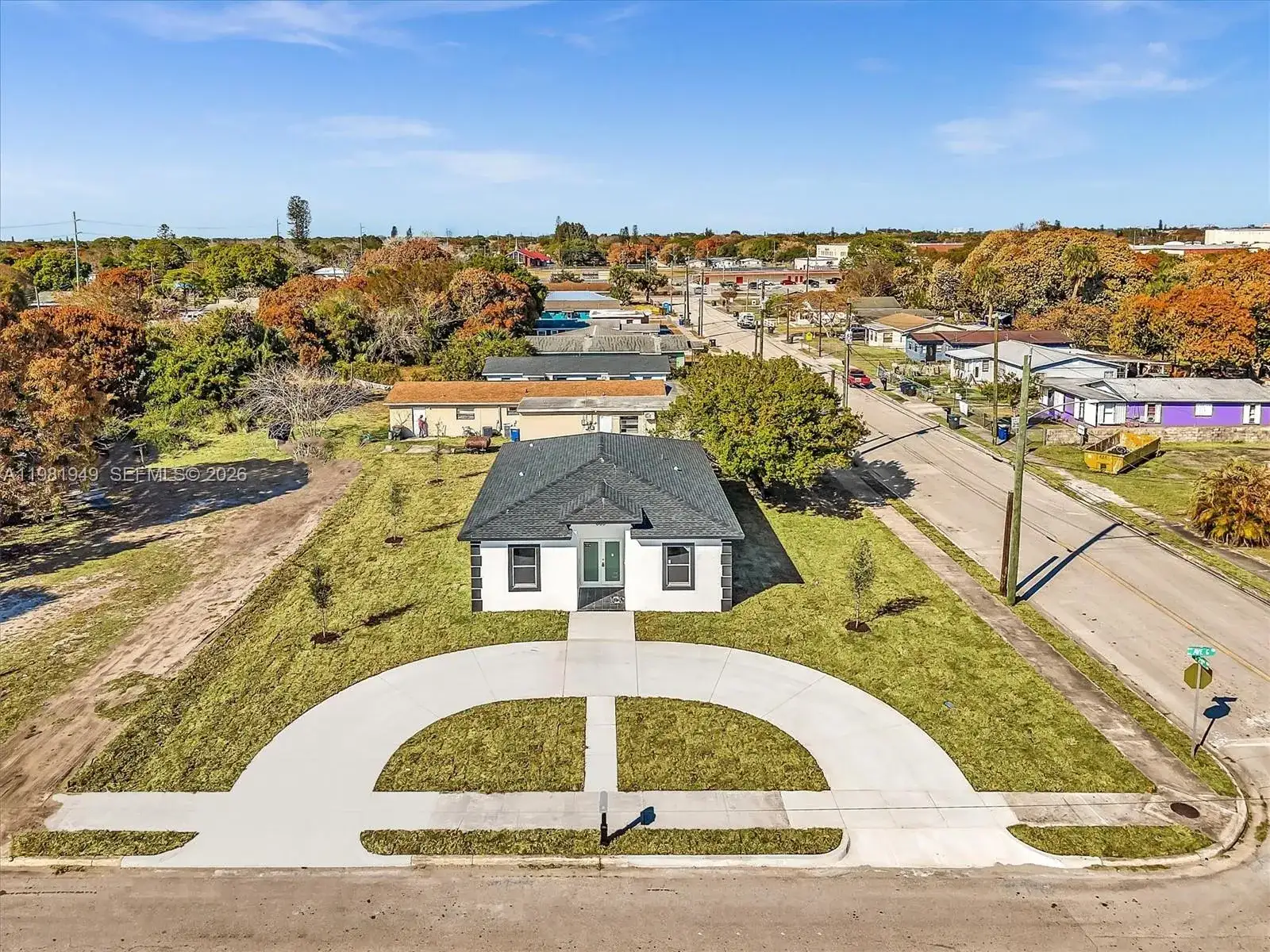 803 N 20th St, Fort Pierce FL 34950 photo 4