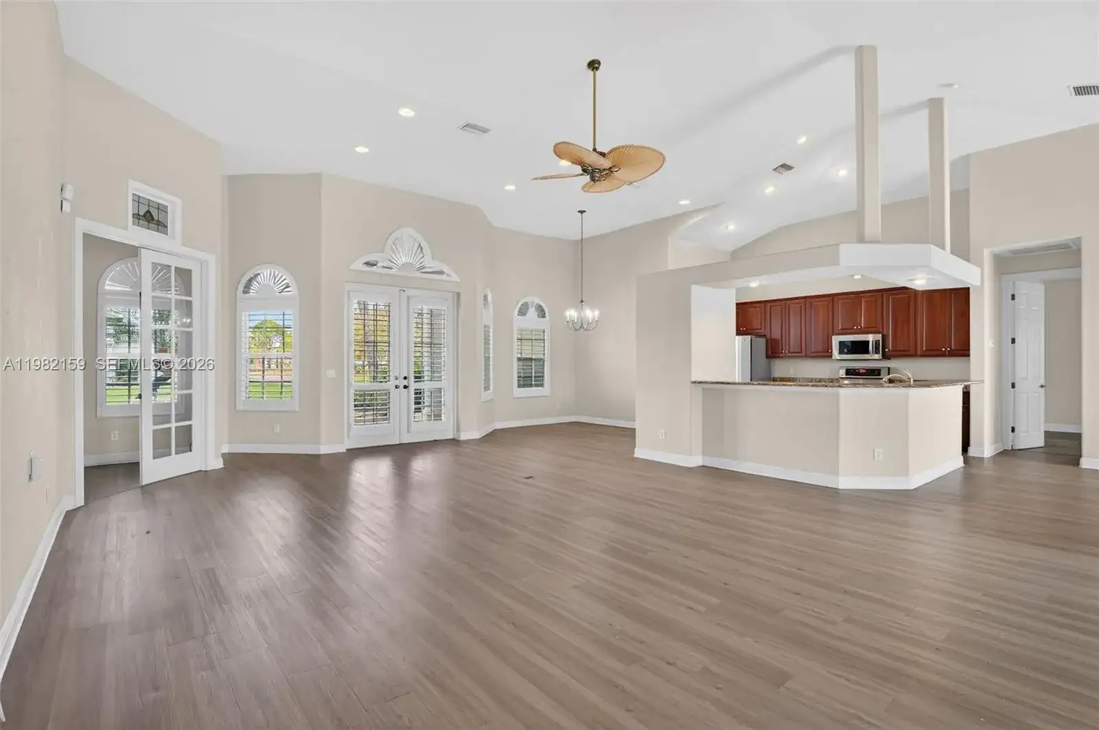 1414 NE 2nd Ter, Cape Coral FL 33909 photo 5