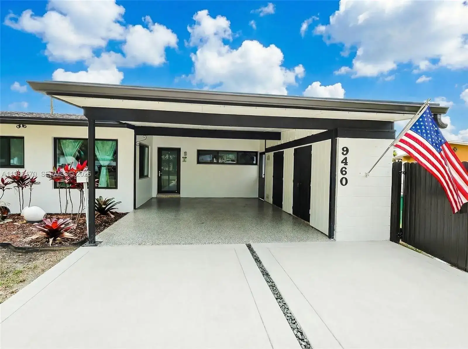 9460 Martinique Dr, Cutler Bay FL 33189 photo 2