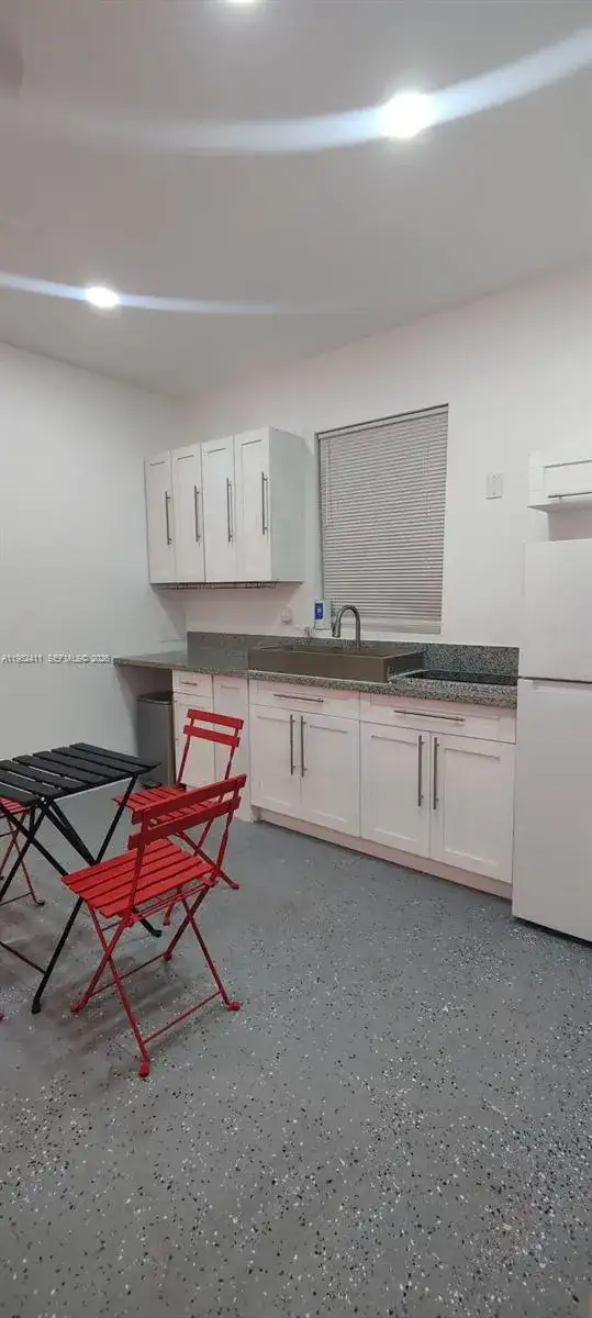 590 NW 131st St, North Miami FL 33168 photo 5