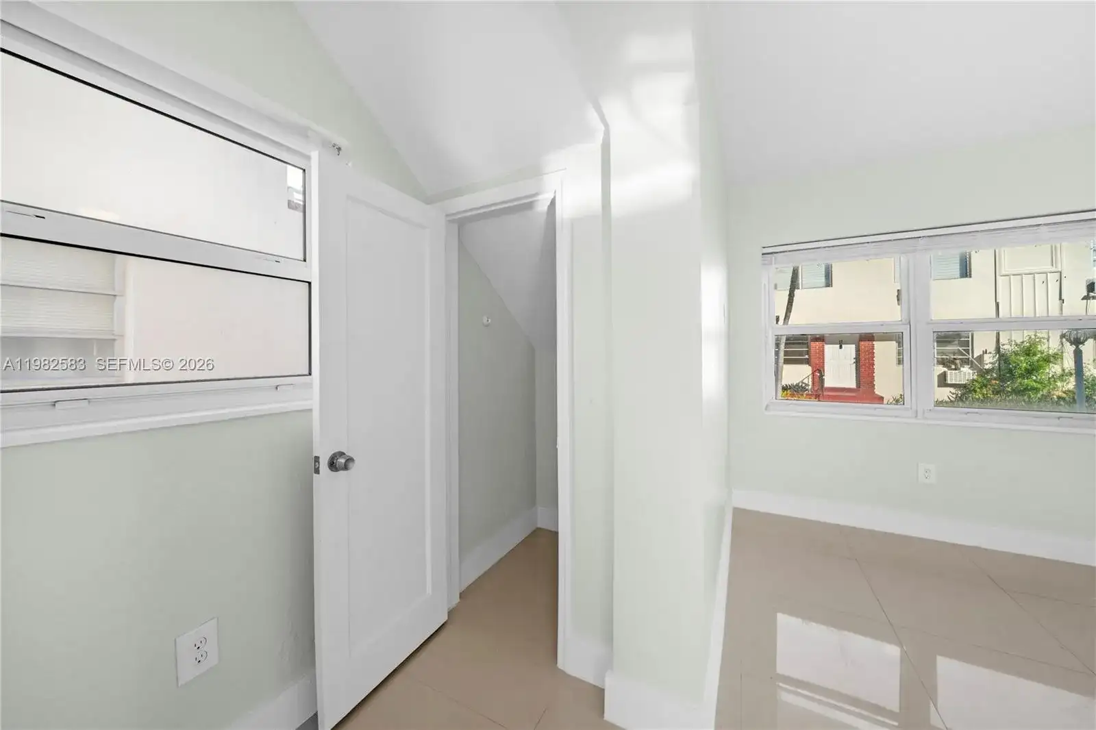 1203 Marseille Dr # 21, Miami Beach FL 33141 photo 5