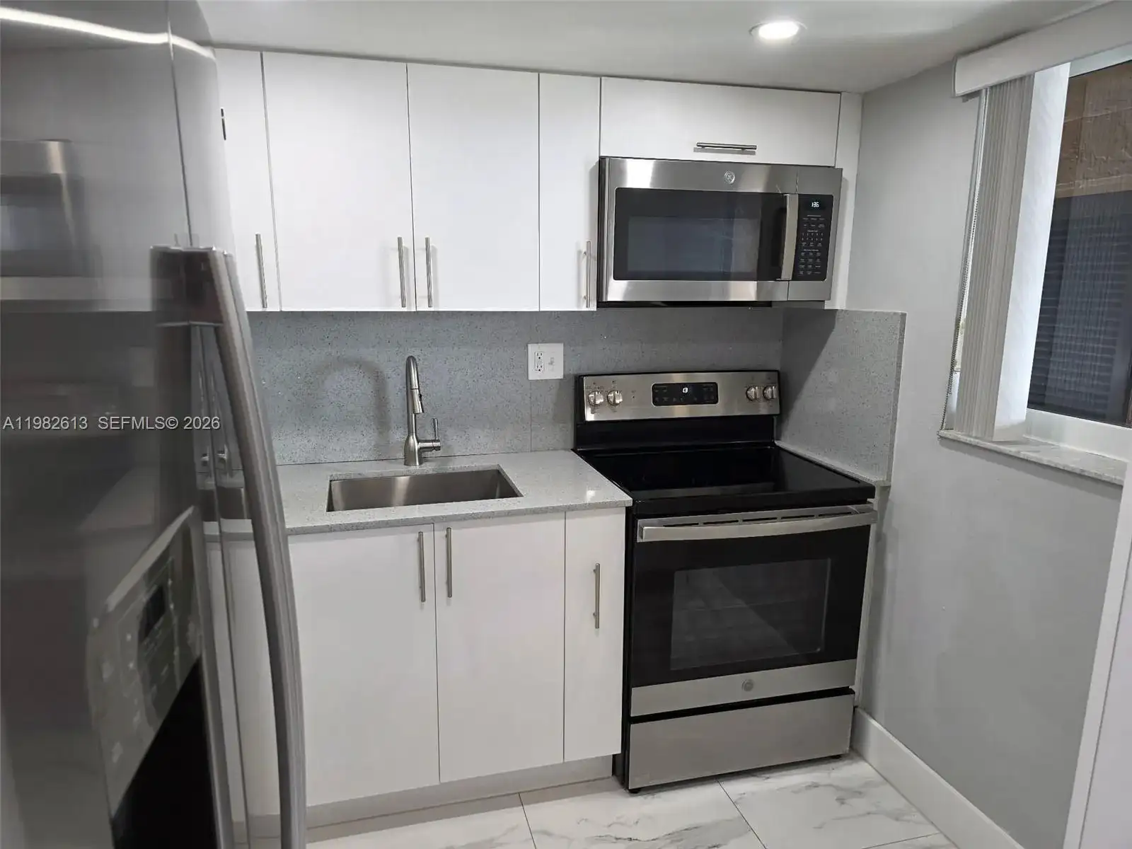 6575 W 4 Ave # B, Hialeah FL 33012 photo 4