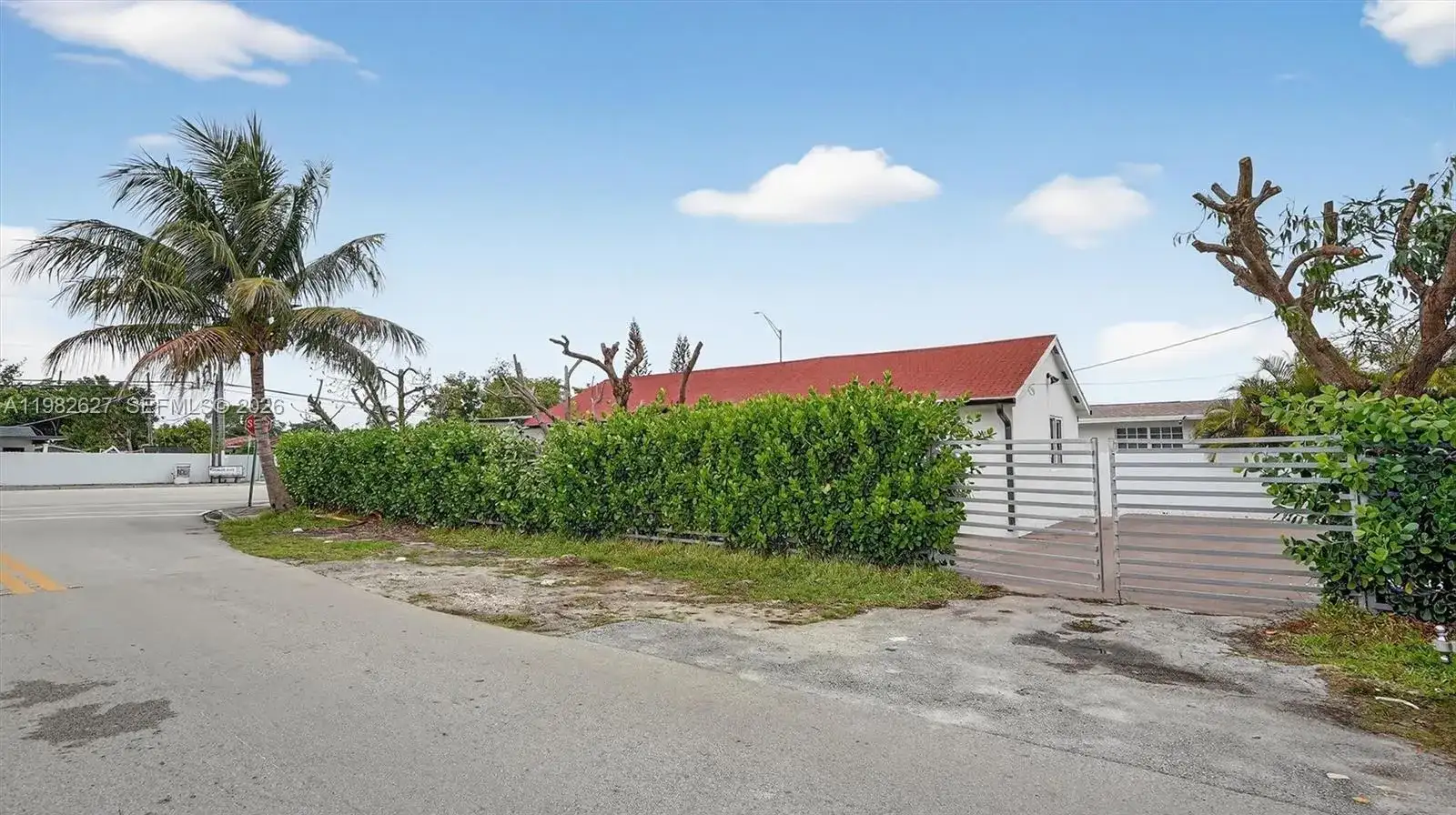 2845 SW 67th Ave, Miami FL 33155 photo 2