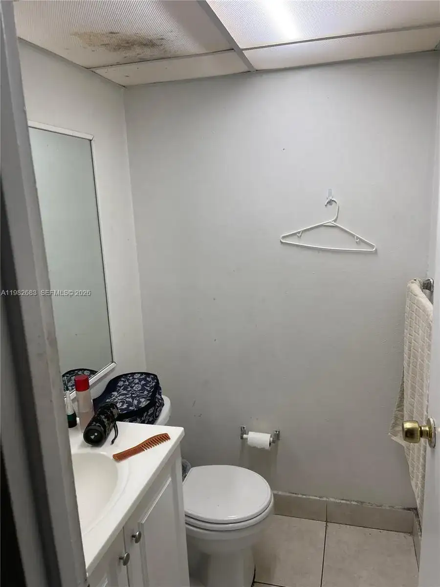 210 172nd St # 323, Sunny Isles Beach FL 33160 photo 4